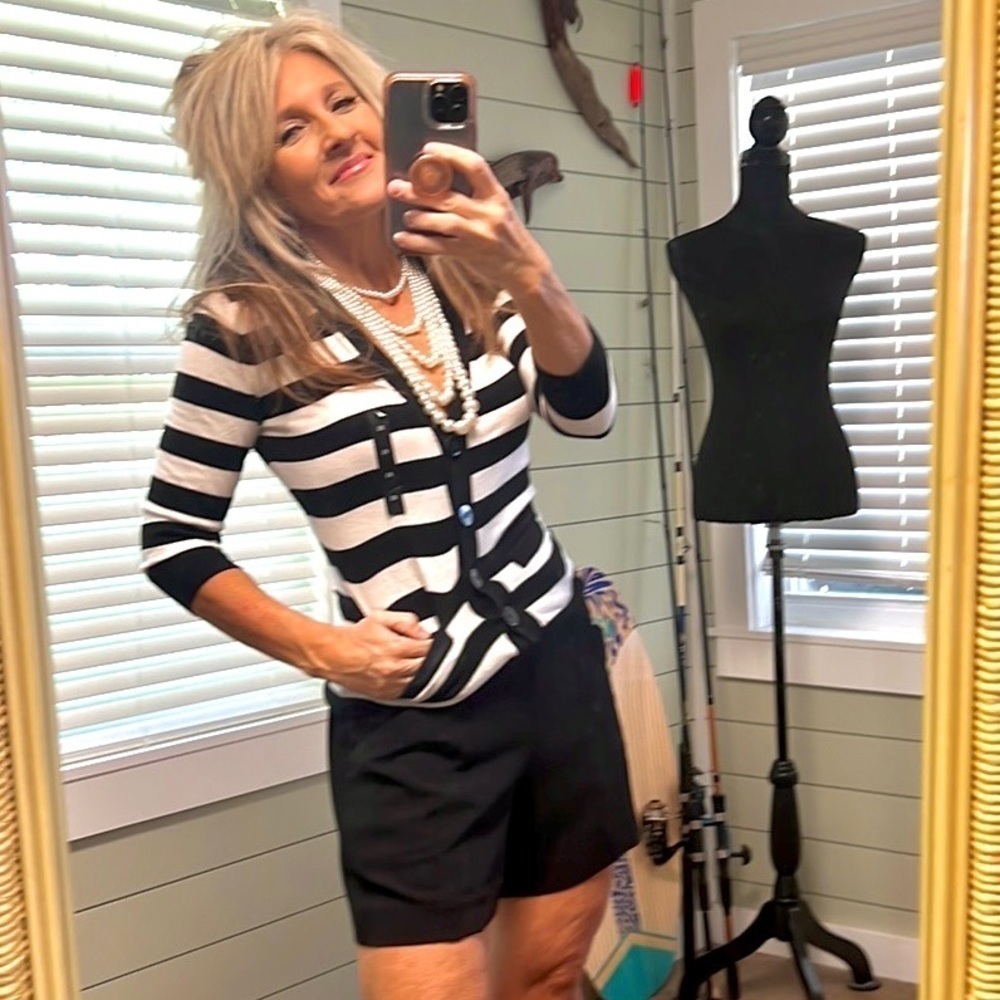 ⭐️NWT, Banana Republic, Black & White Striped Lightweight Cardigan, Pockets!! XS